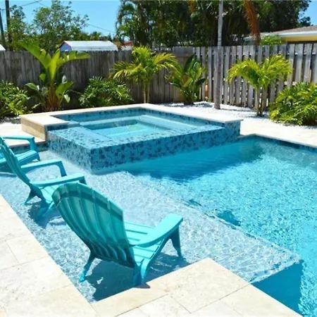 Private Heated Pool , Resort Style Home , Minutes From The Beach